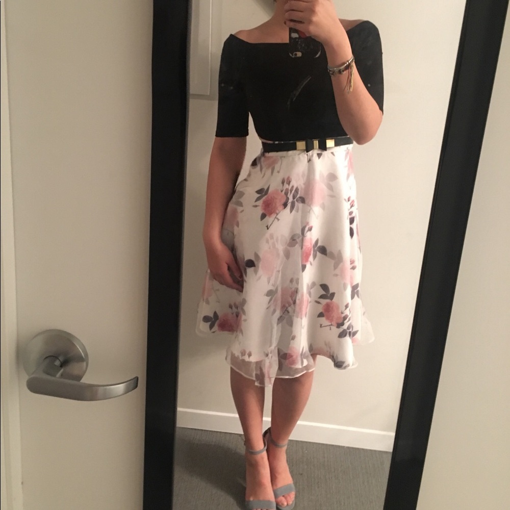 VERO MODA Black and Floral Dress